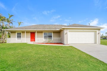 1405 SW 13th Ter Cape Coral, FL 33991